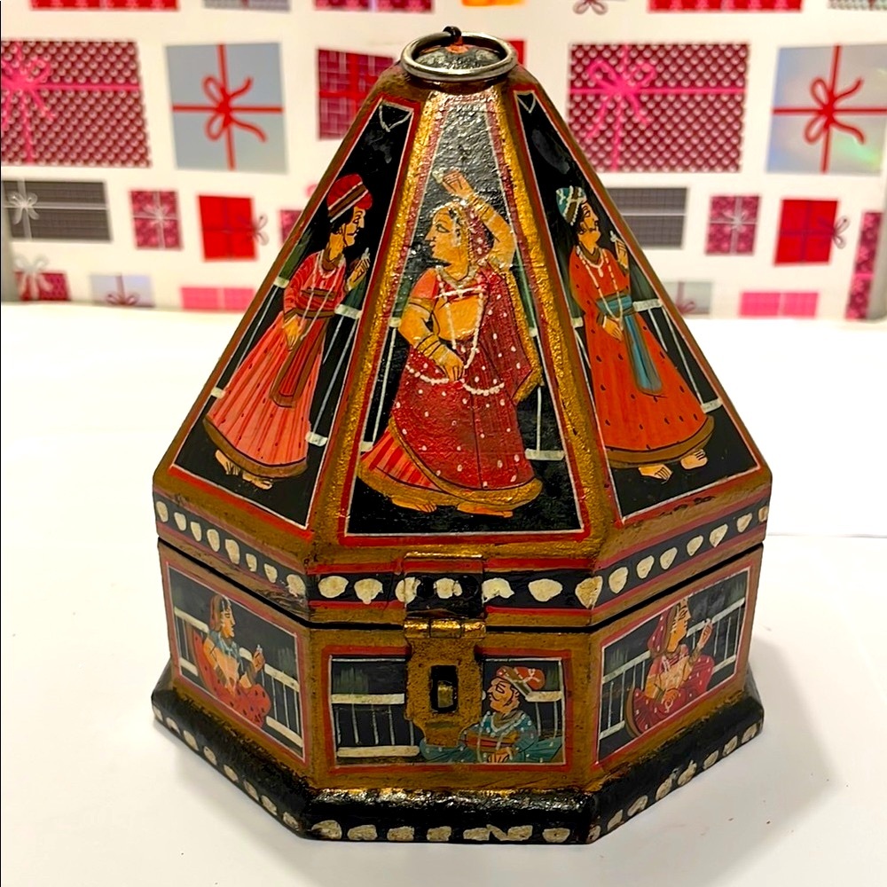 Vintage Mughal Hand-Painted Octagonal Jewelry Box